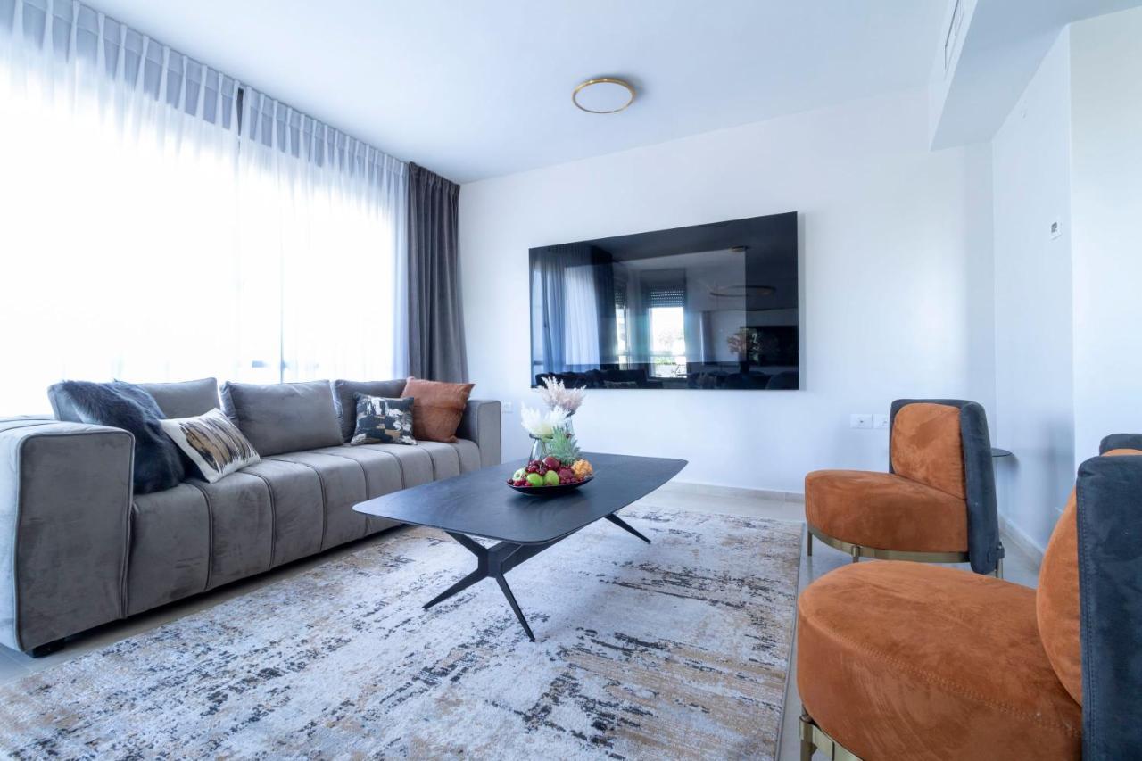 The Haneviim Suites - Isrentals Jeruzalem Buitenkant foto