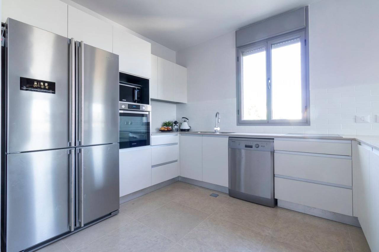 The Haneviim Suites - Isrentals Jeruzalem Buitenkant foto