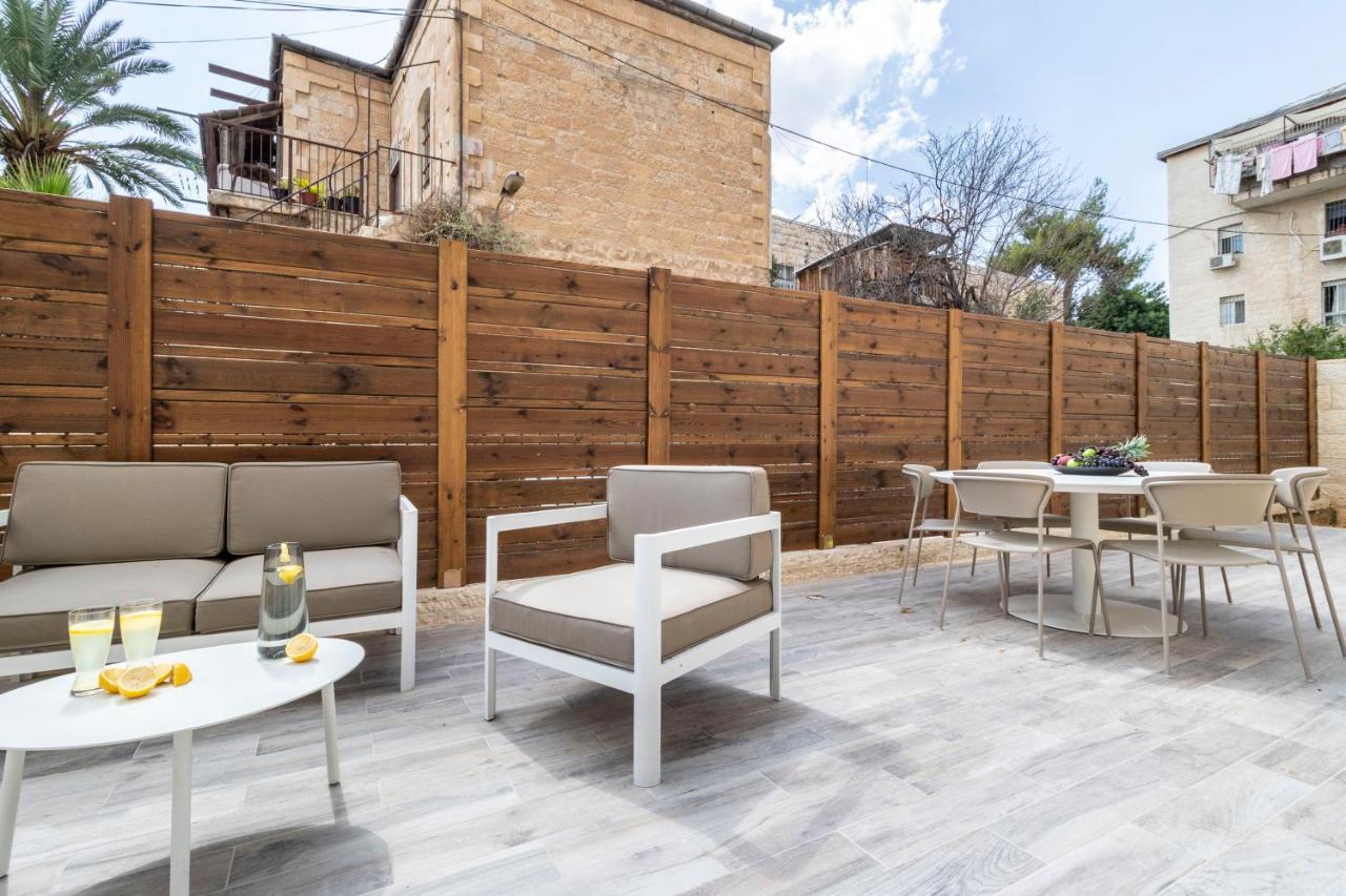 The Haneviim Suites - Isrentals Jeruzalem Buitenkant foto