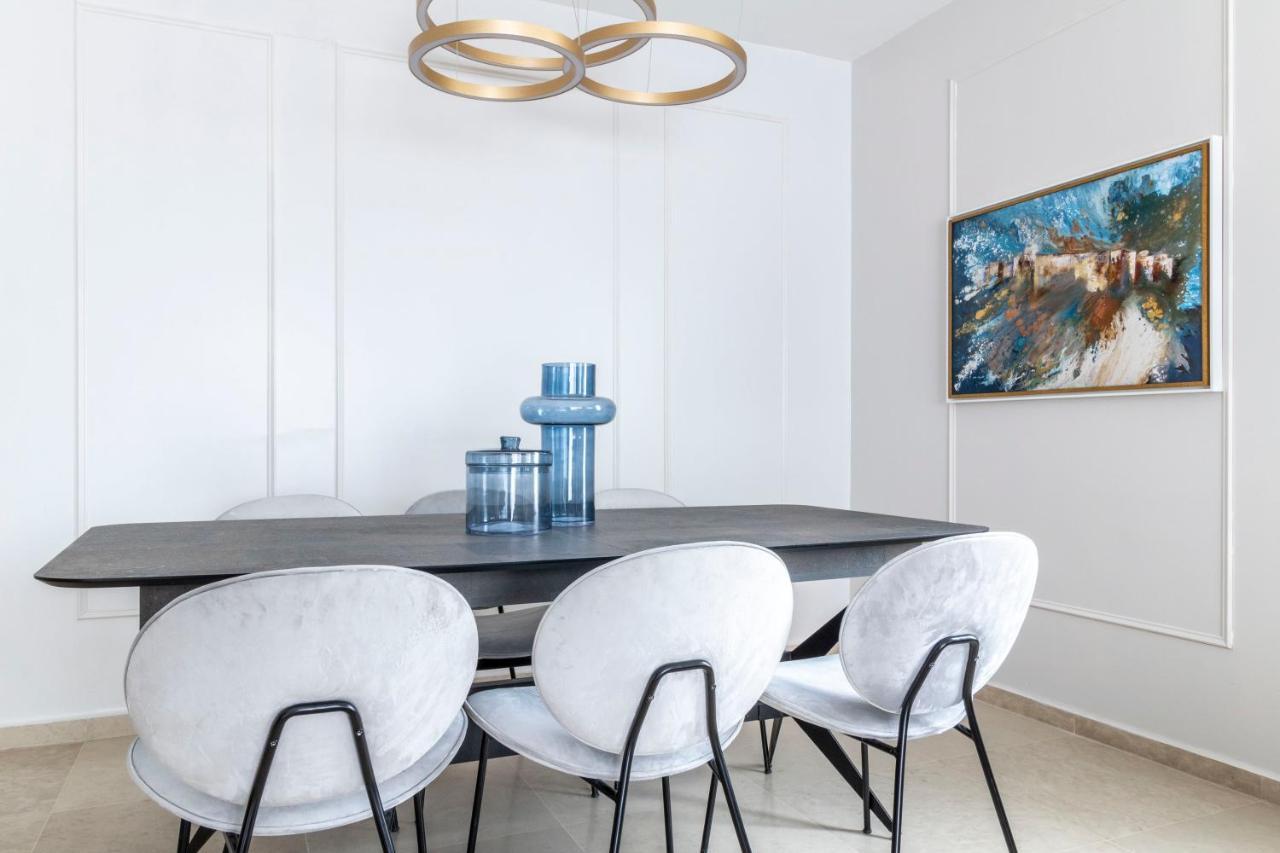 The Haneviim Suites - Isrentals Jeruzalem Buitenkant foto