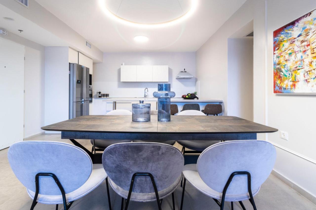The Haneviim Suites - Isrentals Jeruzalem Buitenkant foto