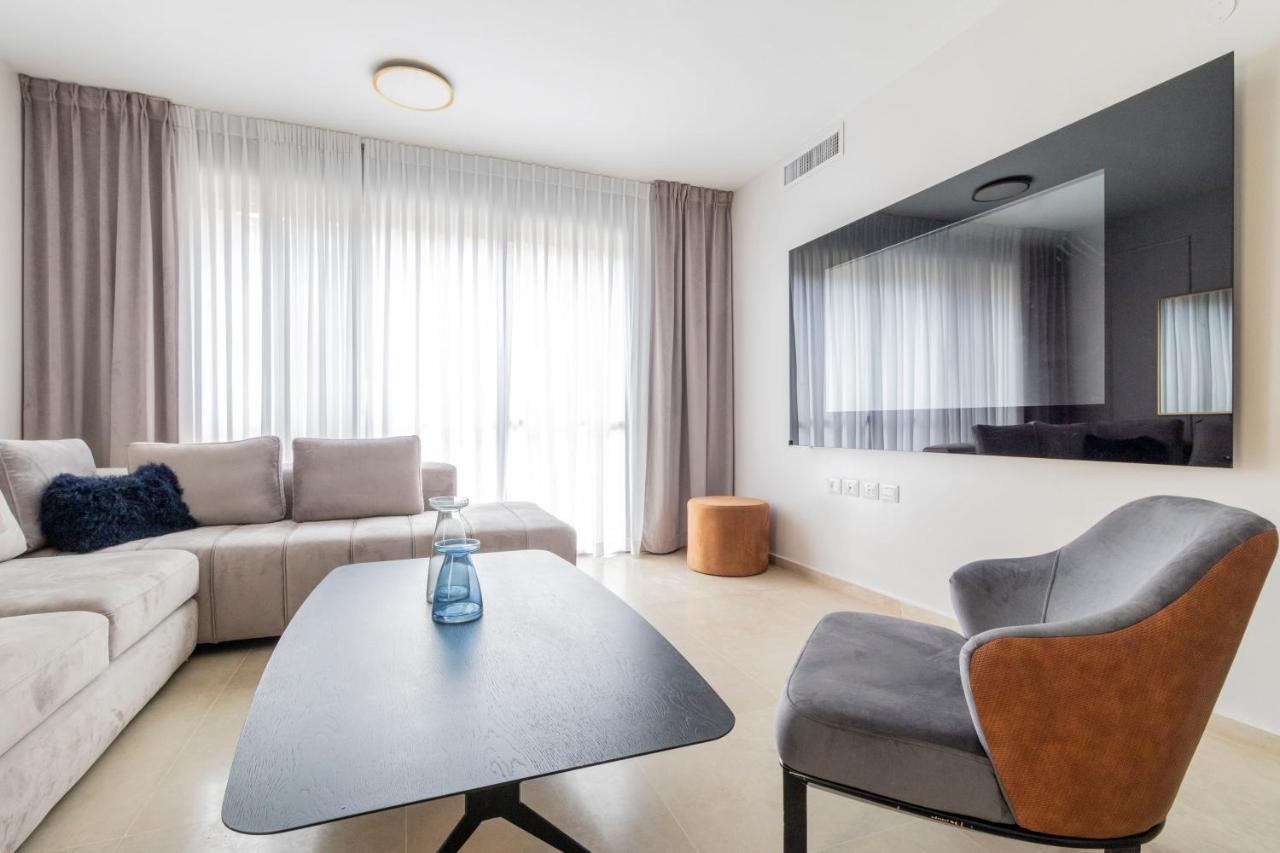 The Haneviim Suites - Isrentals Jeruzalem Buitenkant foto